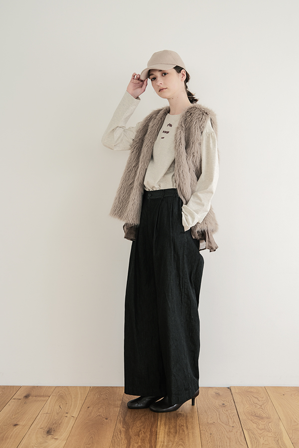akane | AMU CREATE / あむう ファッション・婦人服の企画・販売